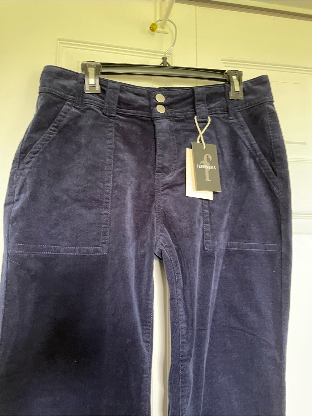 NWT XL Flamingals Navy Corduroy straight leg pants. 33” waist